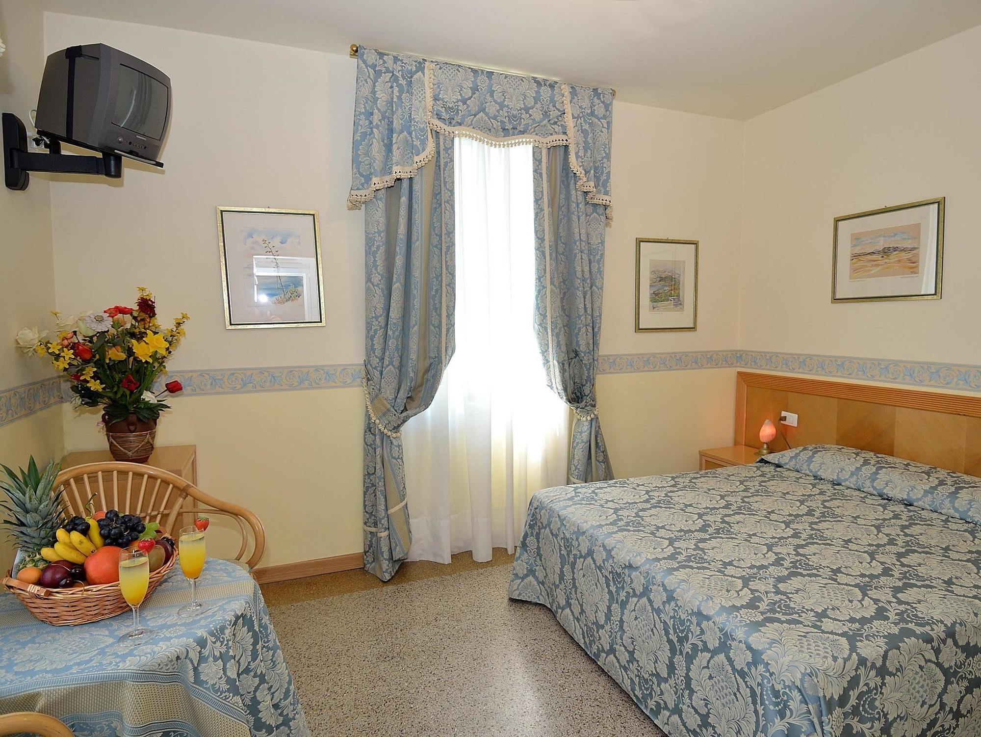 Villa Angelica Lido di Venezia Exterior photo